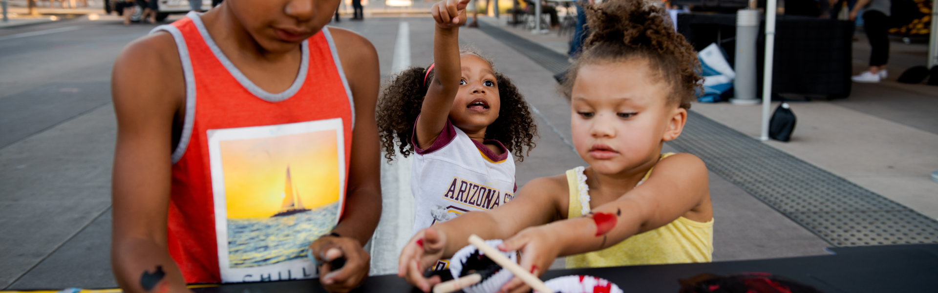 kids painting